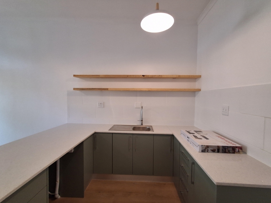 1 Bedroom Property for Sale in Kenilworth Western Cape